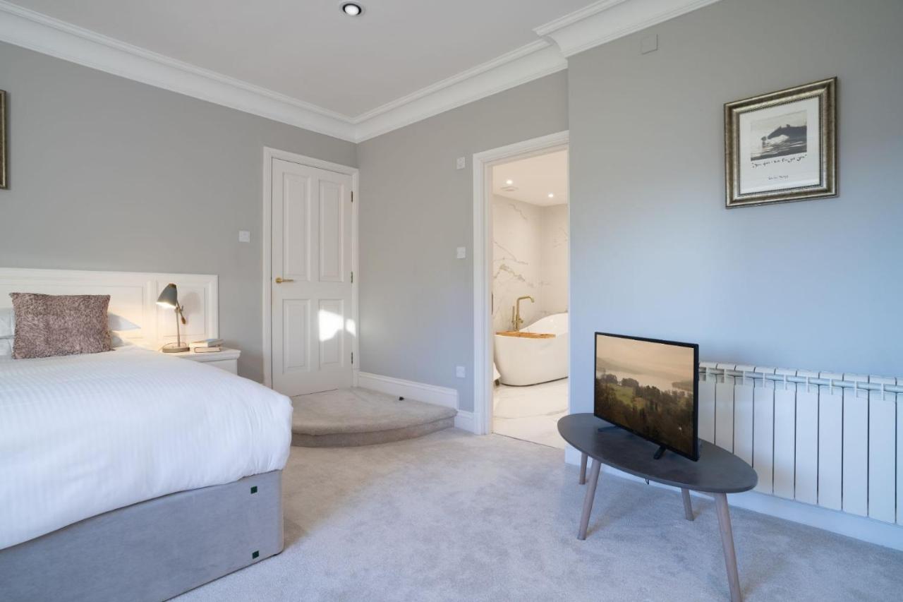 Brand New - Contemporary - 2 Bedroom - 2 Bathroom - Spacious Apartment - Lake Views Ambleside Exteriér fotografie